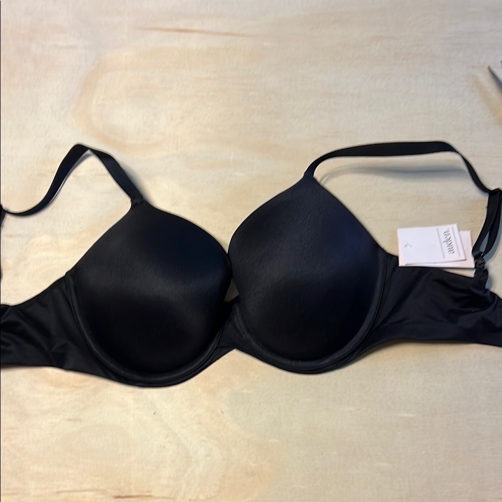 Auden Black Underwire Bra with Smooth Padded Cups